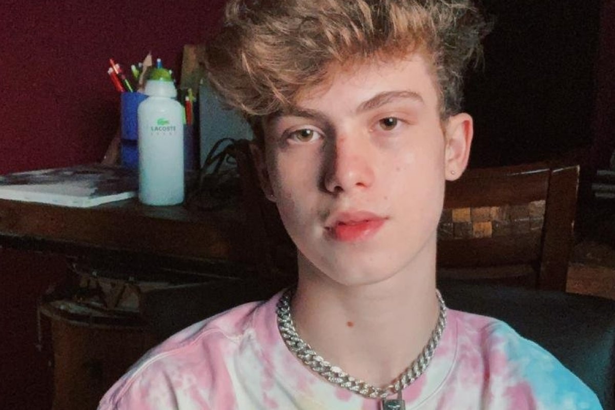 Lucas Andrade lança "Olhos Azuis", sua primeira canção autoral