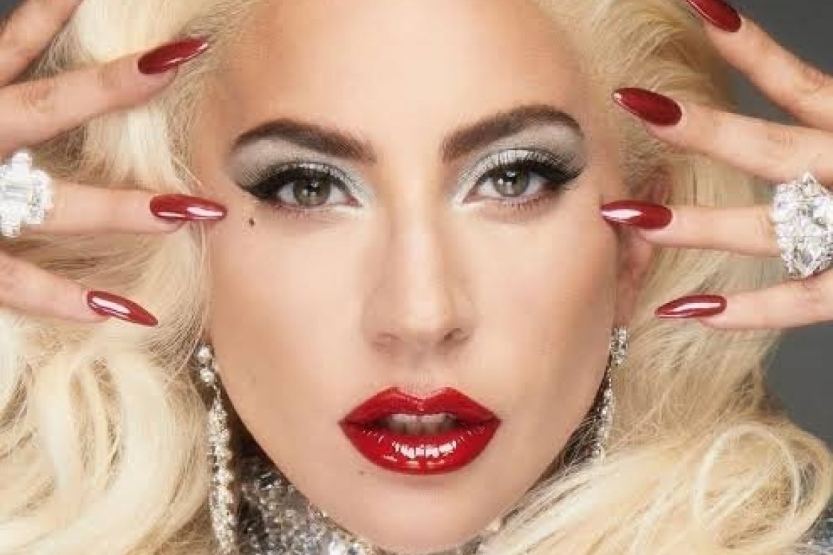 Poderosa: Lady Gaga será o novo rosto da Valentino