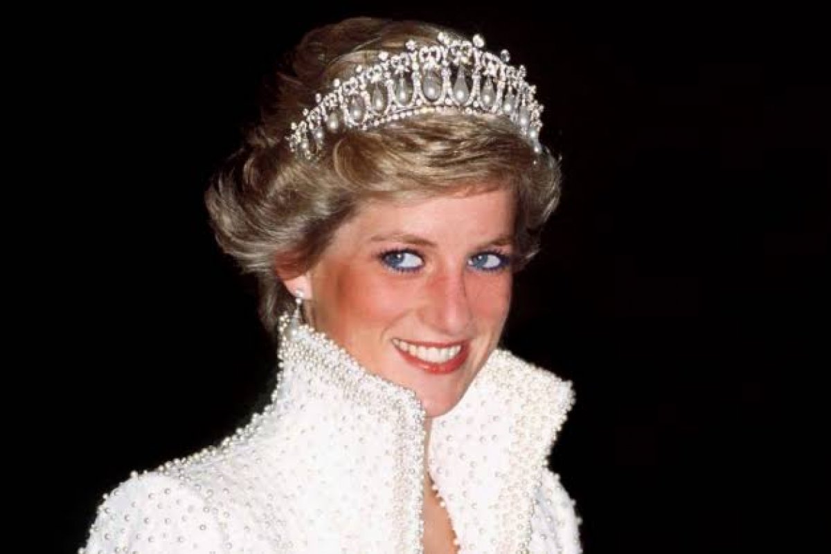 Princesa Diana ganha o título de realeza mais bonita de todos os tempos