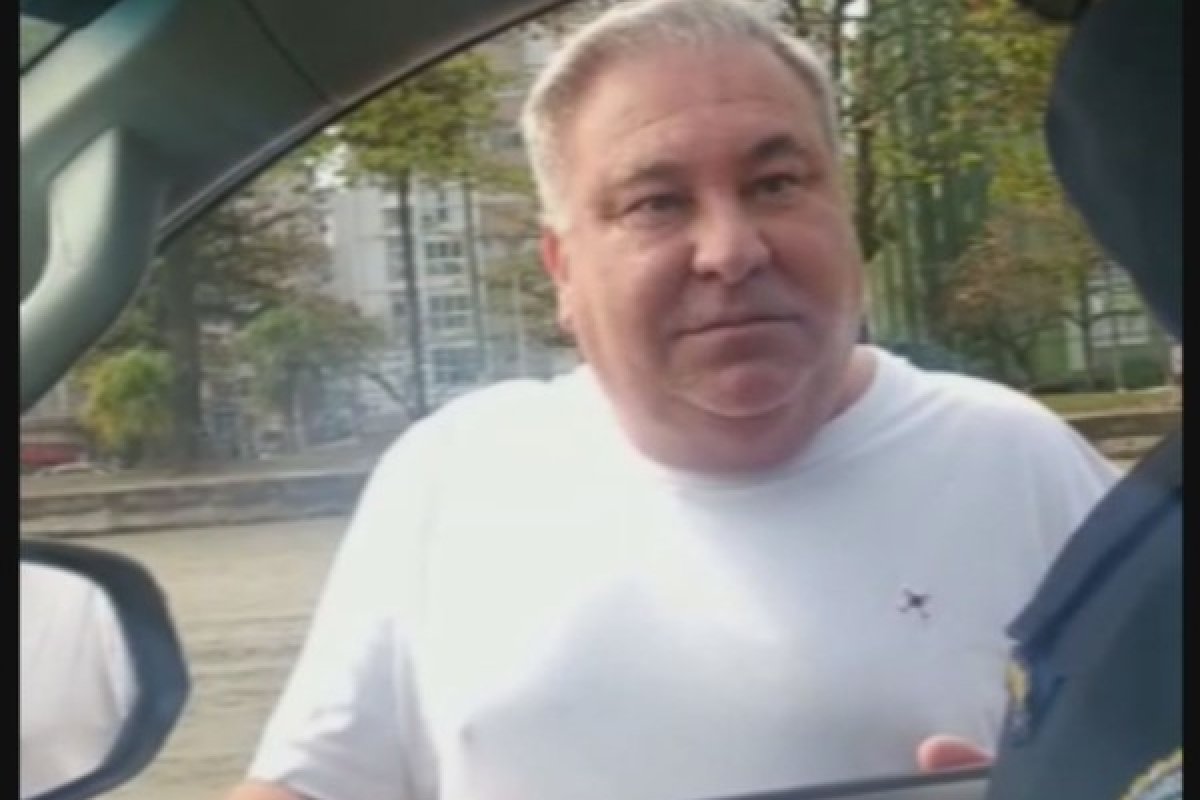 Veja vídeo: Desembargador que ganha acima do teto constitucional, humilha guarda em Santos