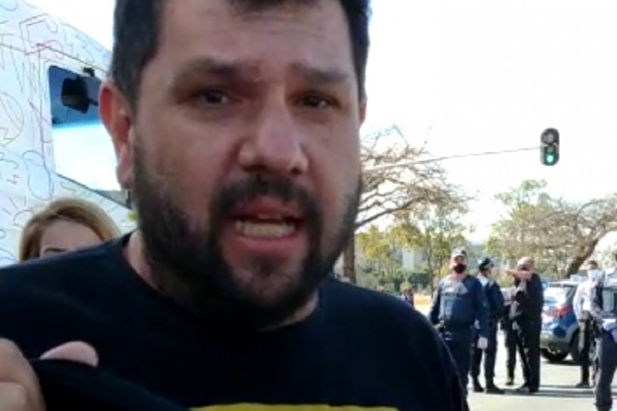 Veja vídeo: jornalista Oswaldo Eustáquio apoia Cezar Leite para prefeito de Salvador