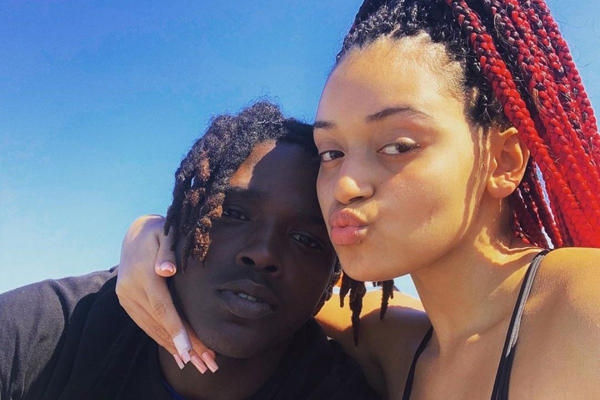 Filha de Xanddy e Carla Perez se declara ao namorado estrangeiro na web