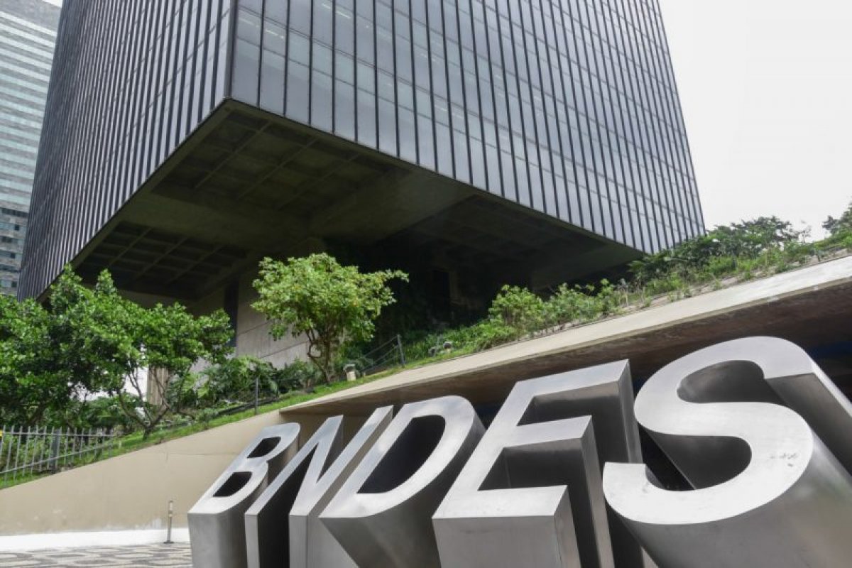 BNDES chega a R$ 12 bi em suspensão de pagamento de empréstimos por empresas