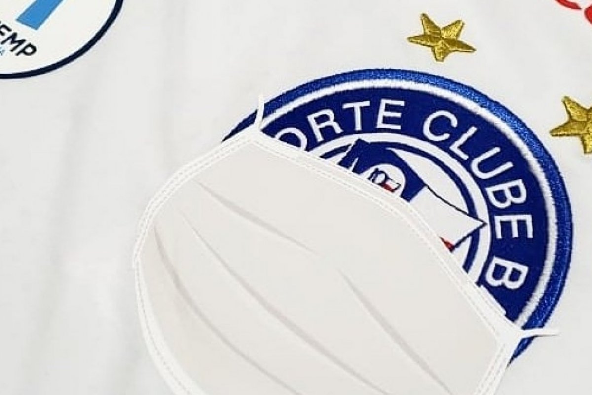 Bahia estampa máscara no escudo para o retorno aos gramados após quatro meses