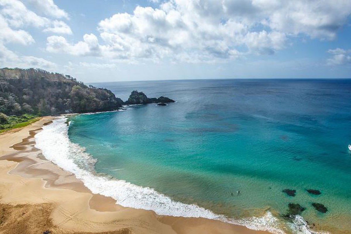 Ministro analisará tarifa cobrada de turistas em Fernando de Noronha