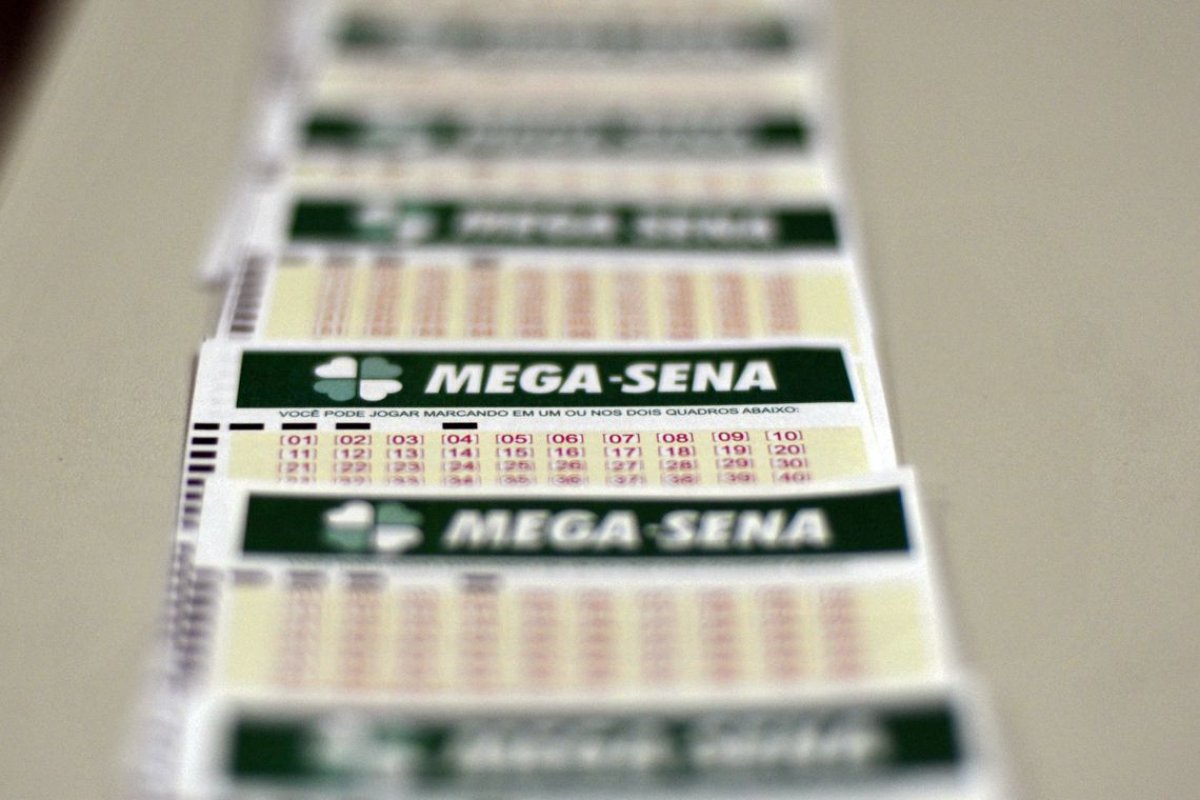 Mega-Sena pode pagar hoje R$ 16 milhões