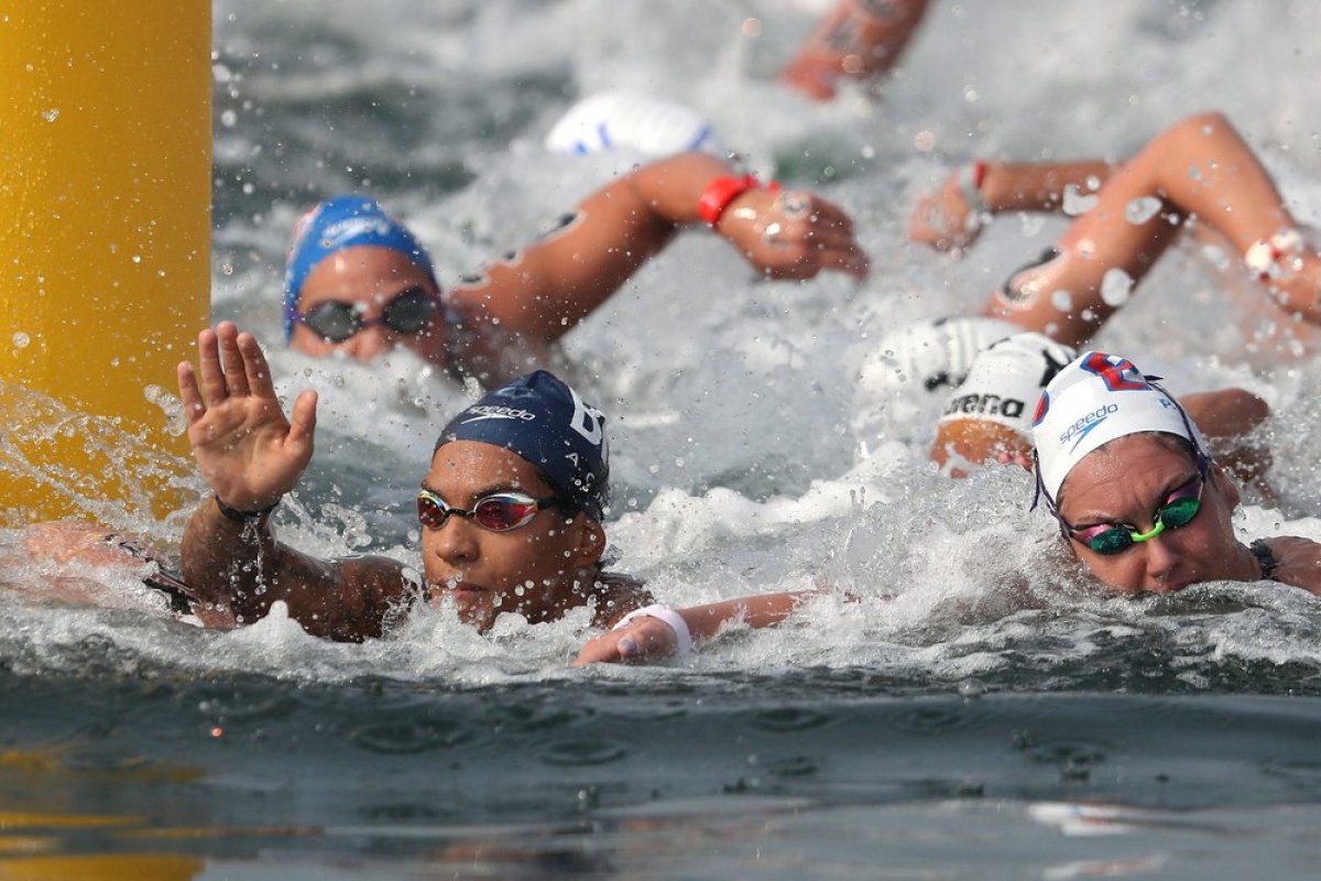 Com ouro conquistado, Ana Marcela bate recorde de medalhas