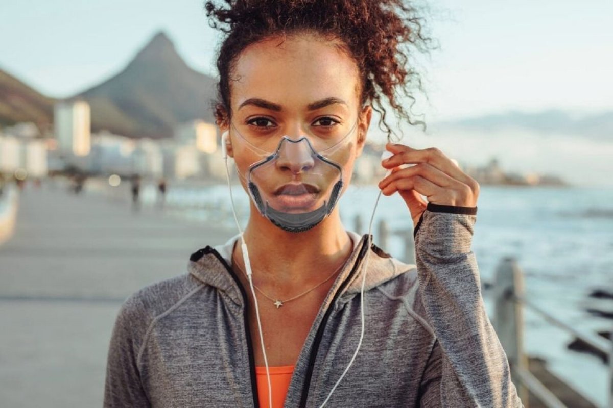 Empresa lança máscara de proteção transparente e 100% reciclável