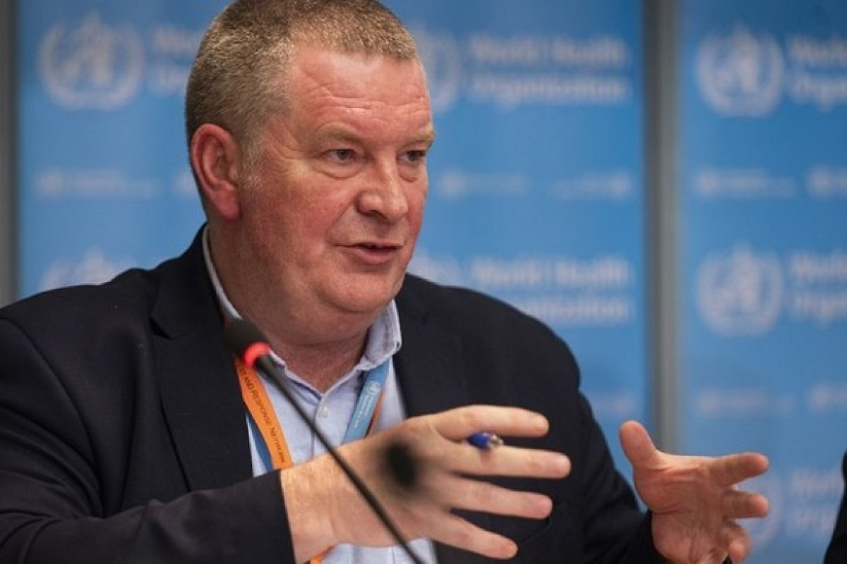 "Pessoas não serão vacinadas até início de 2021", diz diretor da OMS