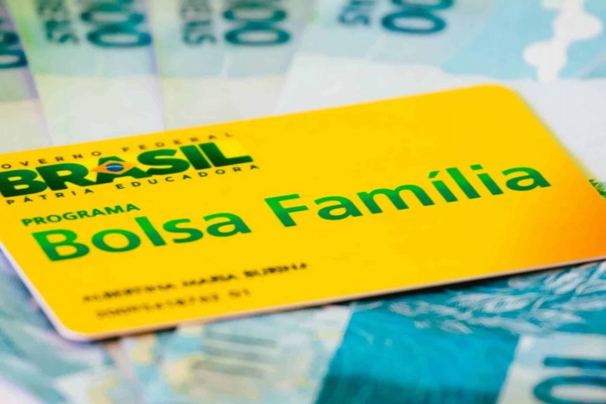 Caixa paga 4ª parcela do auxílio emergencial a beneficiários do Bolsa Família com NIS final 4