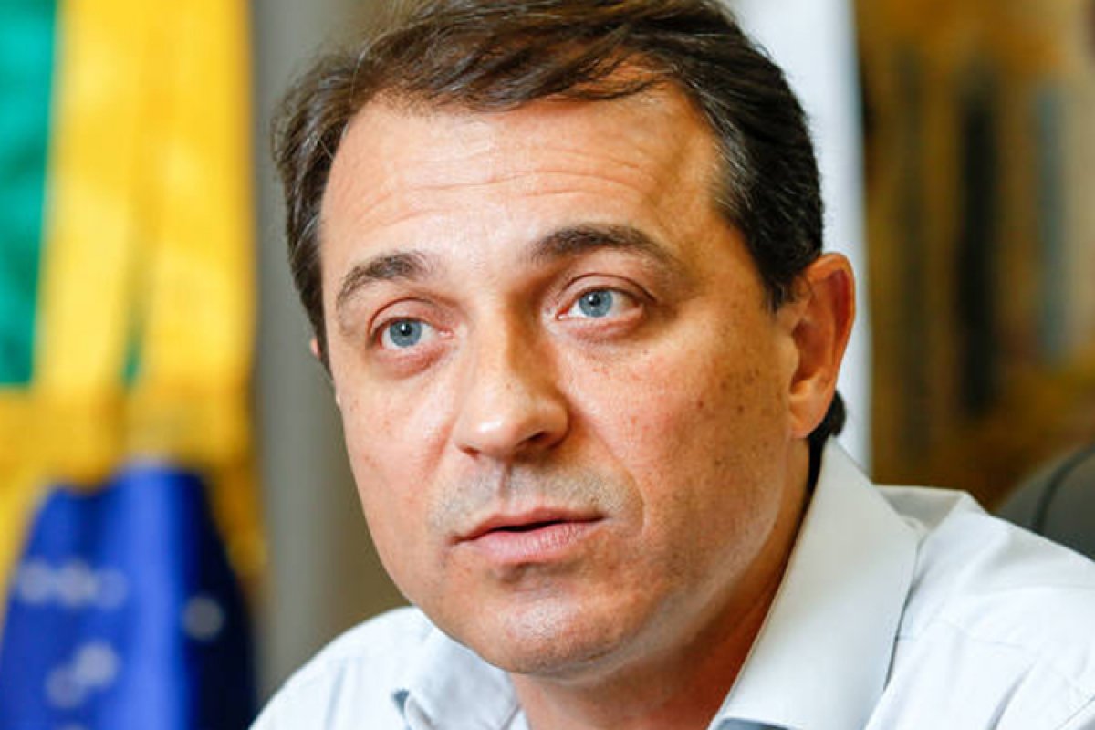 Assembleia Legislativa de Santa Catarina abre processo de impeachment contra governador do estado