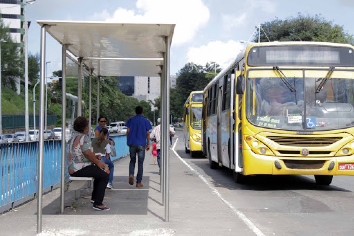 Primeira fase da retomada de atividades em Salvador irá contar com 70% da frota de ônibus