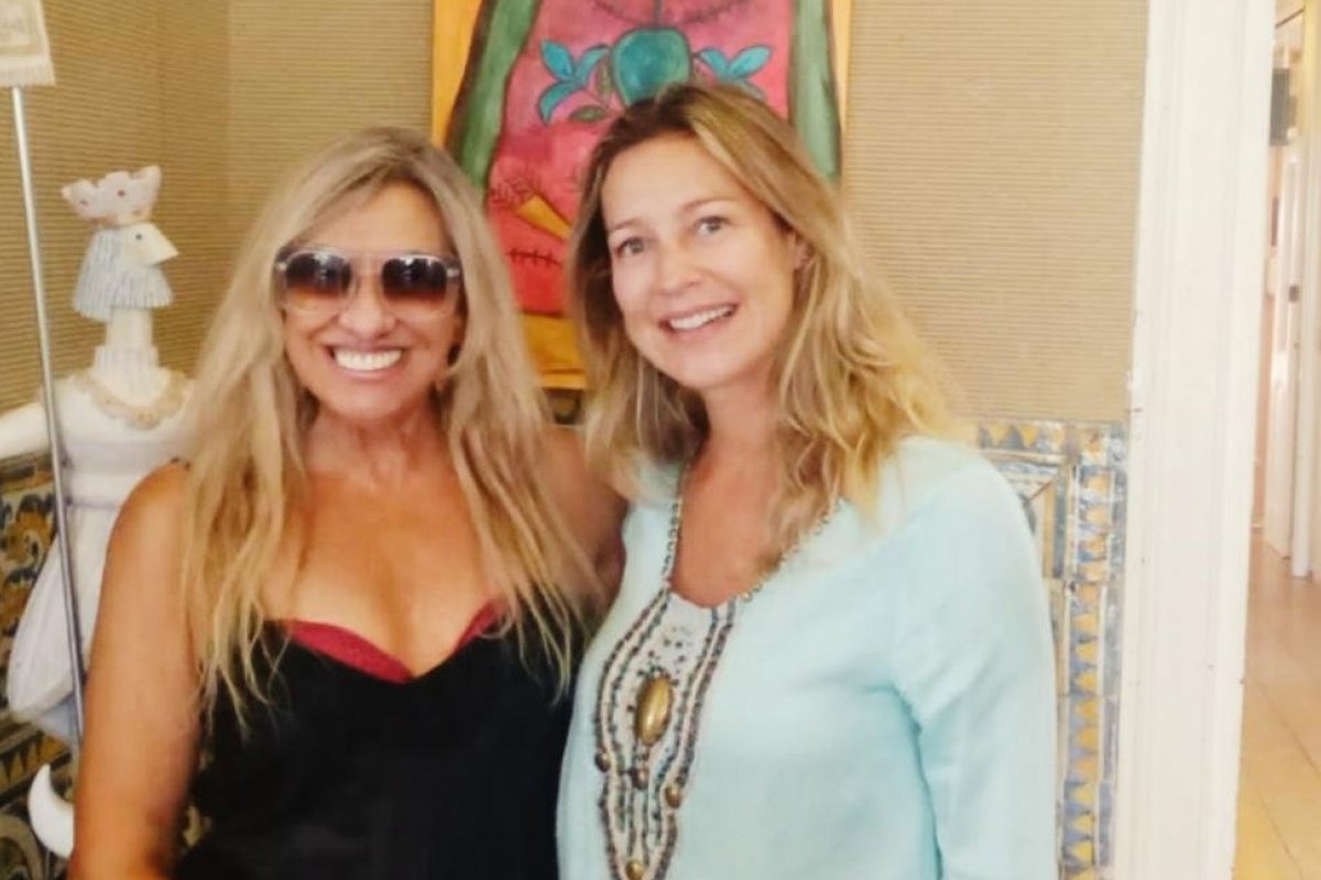 Luana Piovani visita Exposição Janelas da Alma em Portugal