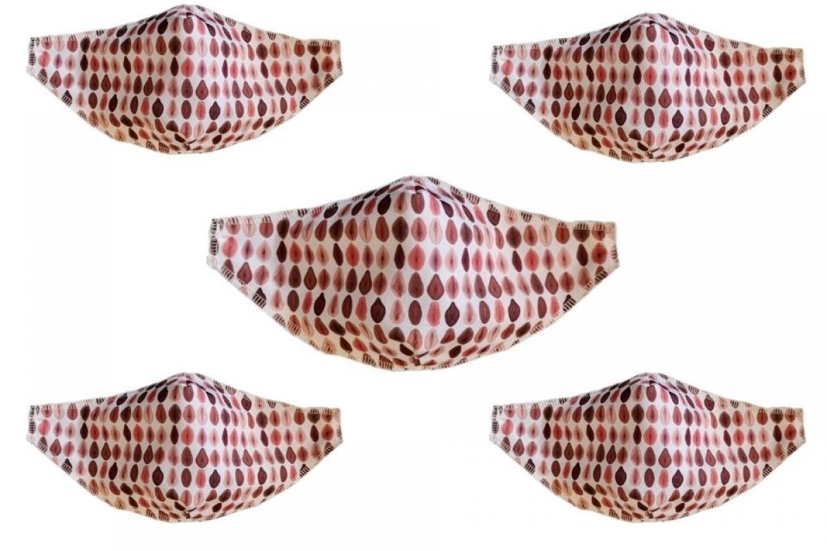 Máscara ilustrada com vaginas é sucesso na web