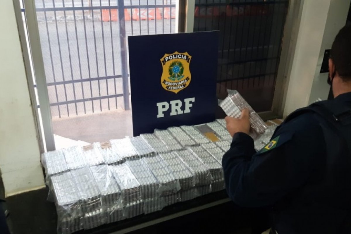 Motorista é preso em flagrante após transportar mais de 60 mil comprimidos de anfetamina