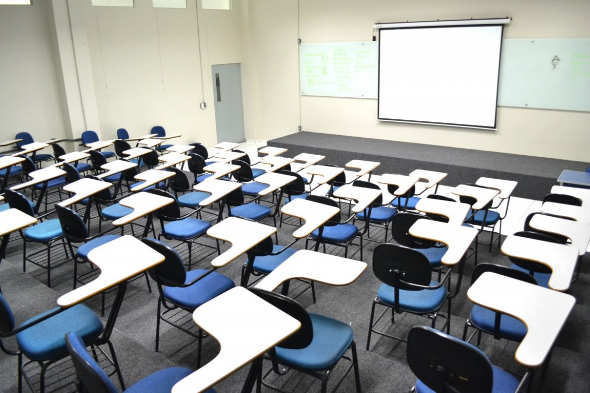 Mais de dez faculdades privadas de Salvador são notificadas pelo Procon