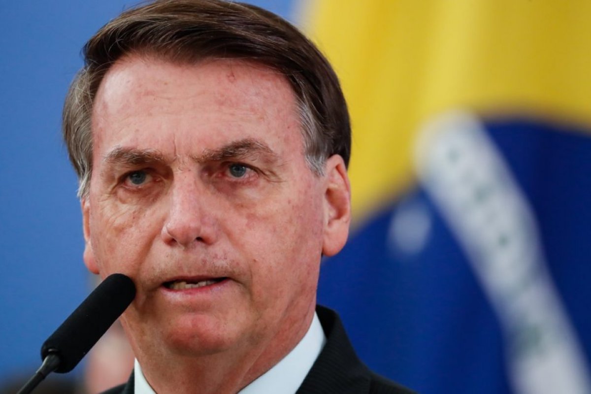 Apoio a Bolsonaro não foi afetado por bloqueio de contas nas redes sociais, diz consultoria
