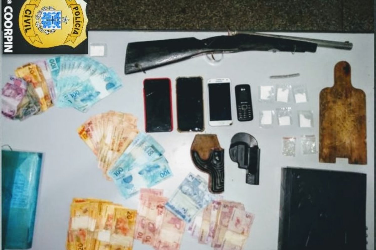 Polícia apreende drogas e uma espingarda dentro de uma lanchonete no interior da Bahia