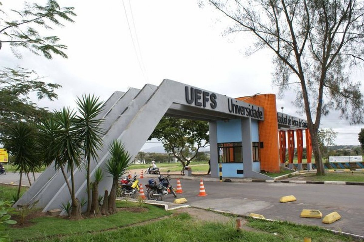  Universidade Estadual de Feira de Santana promove debates em evento virtual