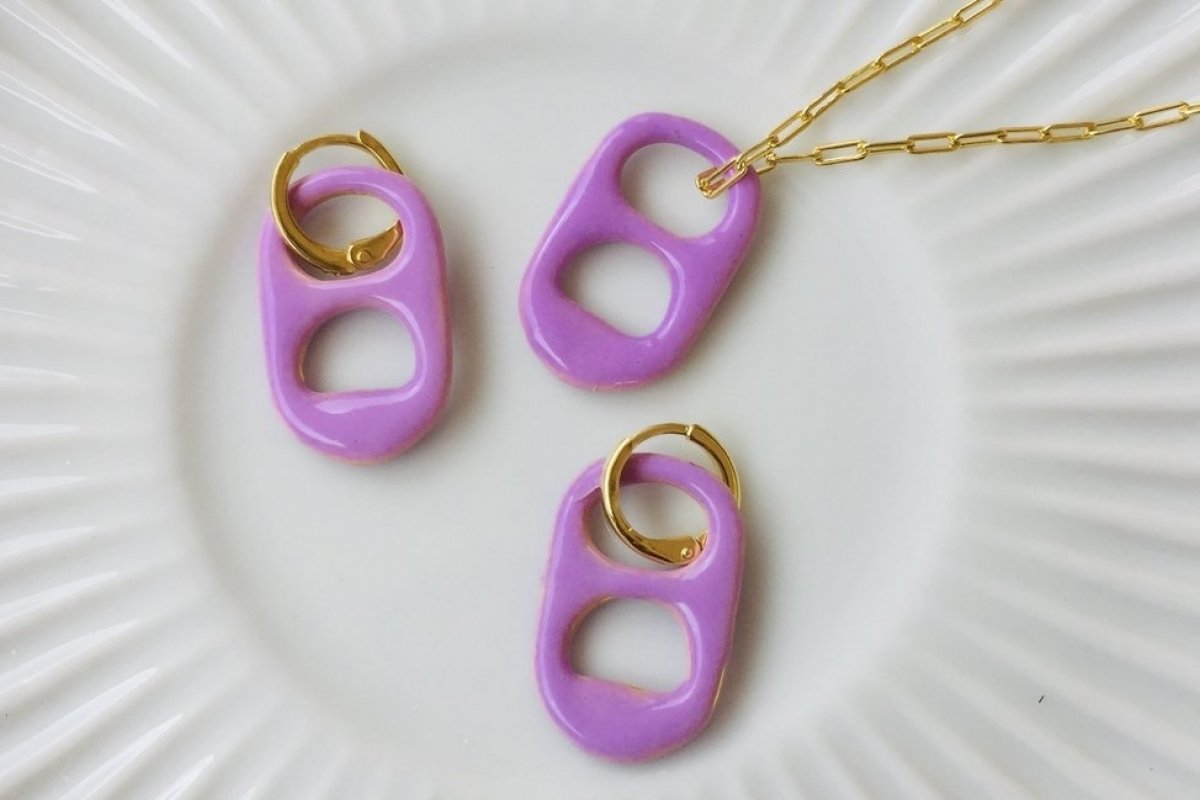 Reciclar: Tampa de lata volta a brilhar em acessórios modernos