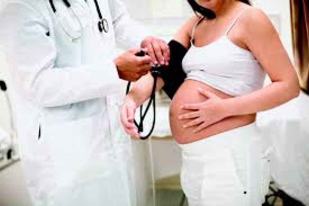 Ginecologista alerta sobre os principais sinais da Pré Eclampsia na gestação