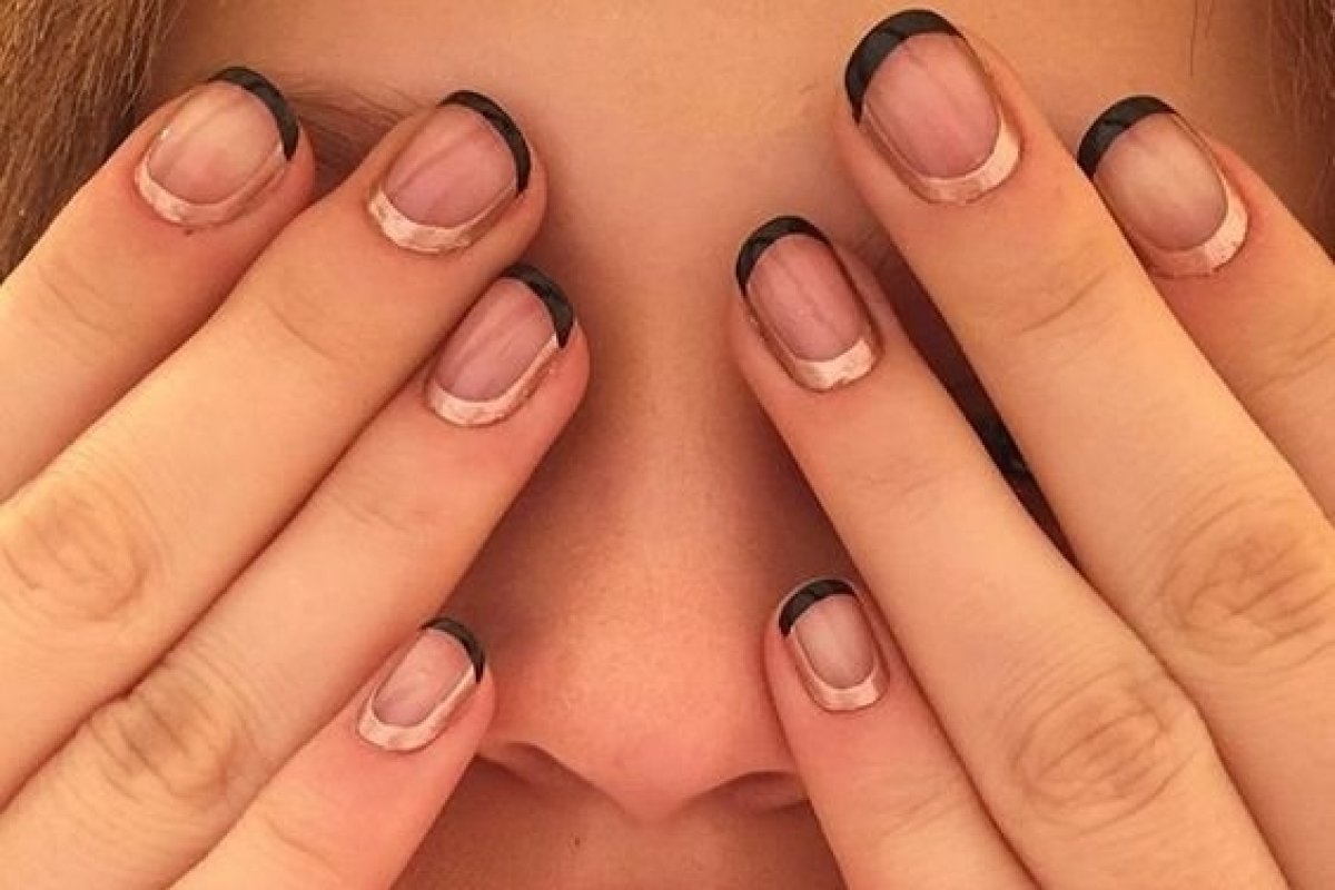 Border nails: As unhas com bordas coloridas