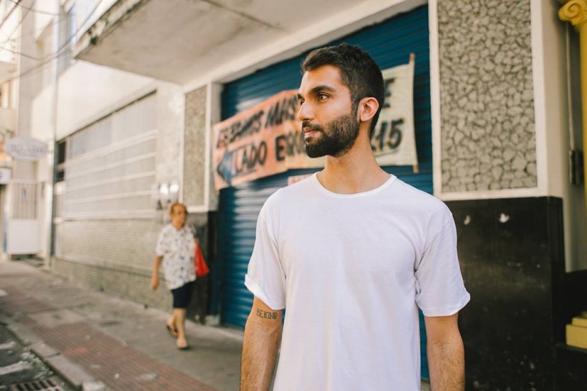 Silva dá novas cores aos clássicos de Marisa Monte no TCA