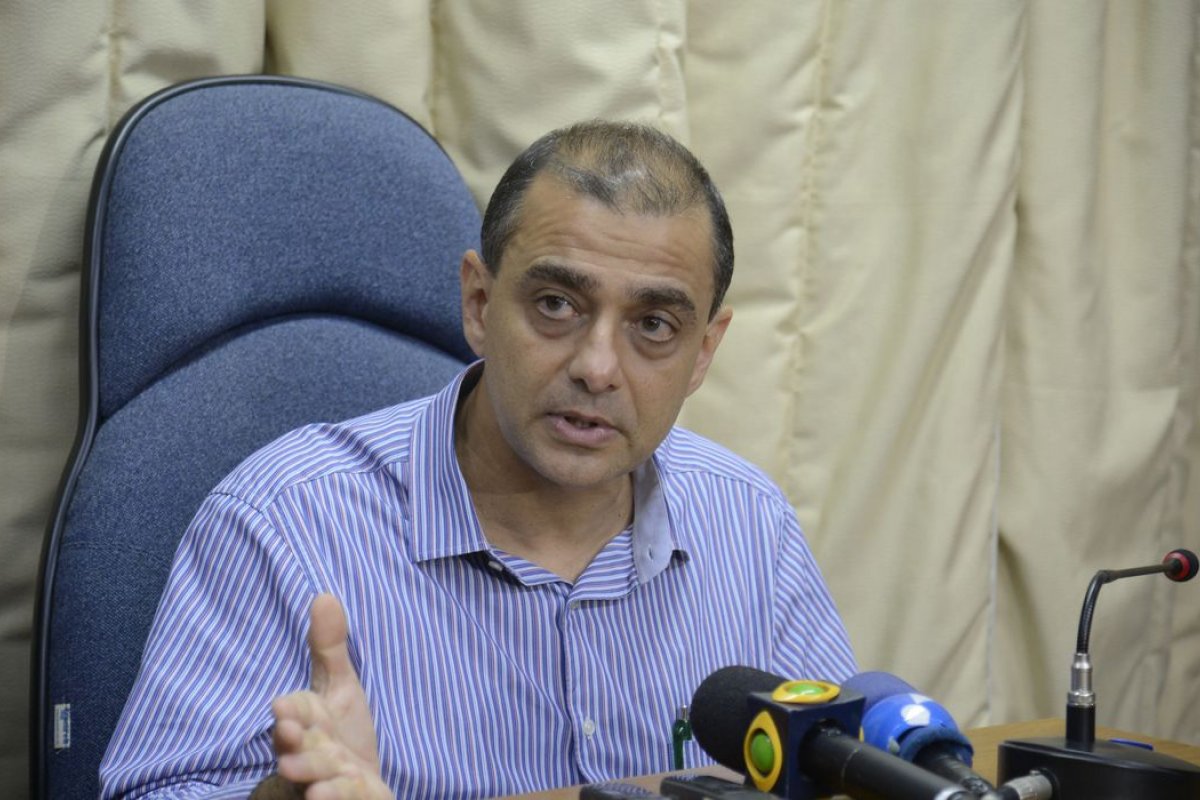 Justiça bloqueia bens de ex-secretário de Saúde do Rio de Janeiro