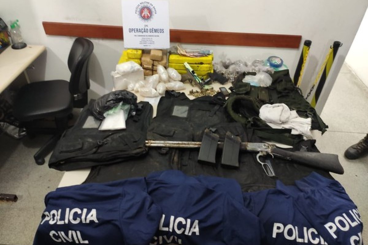 Suspeito de tráfico de drogas morre em confronto com a polícia em Salvador