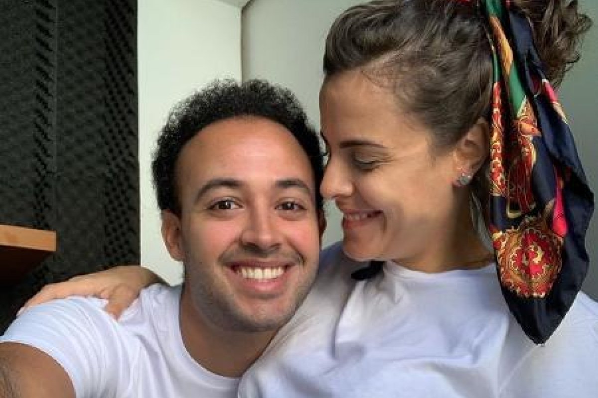 Filho caçula de Gilberto Gil, anuncia que será pai de gêmeos