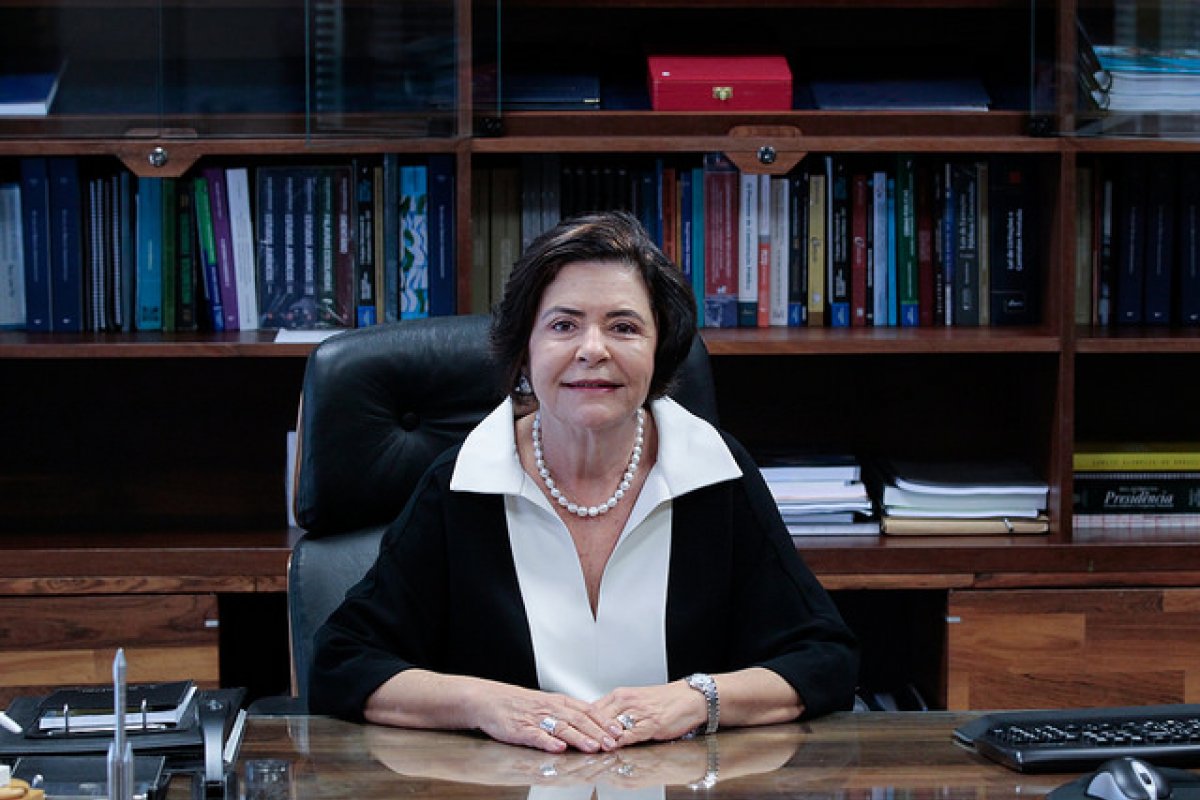 Veja vídeo: Durante sessão virtual, servidor ofende futura presidente do TCU