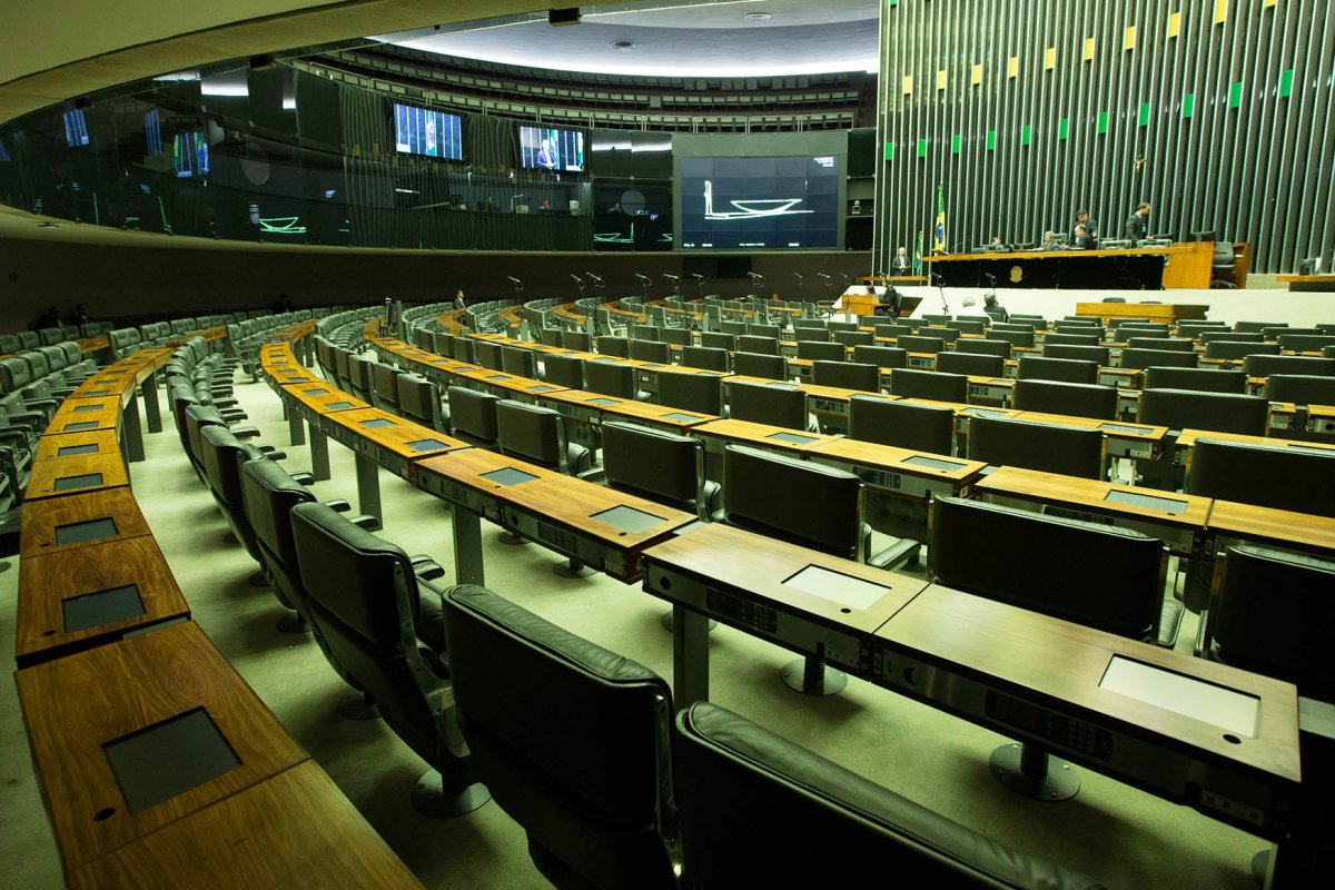 Aprovada pela Câmara a MP que liberou saque de R$ 1.045 do FGTS