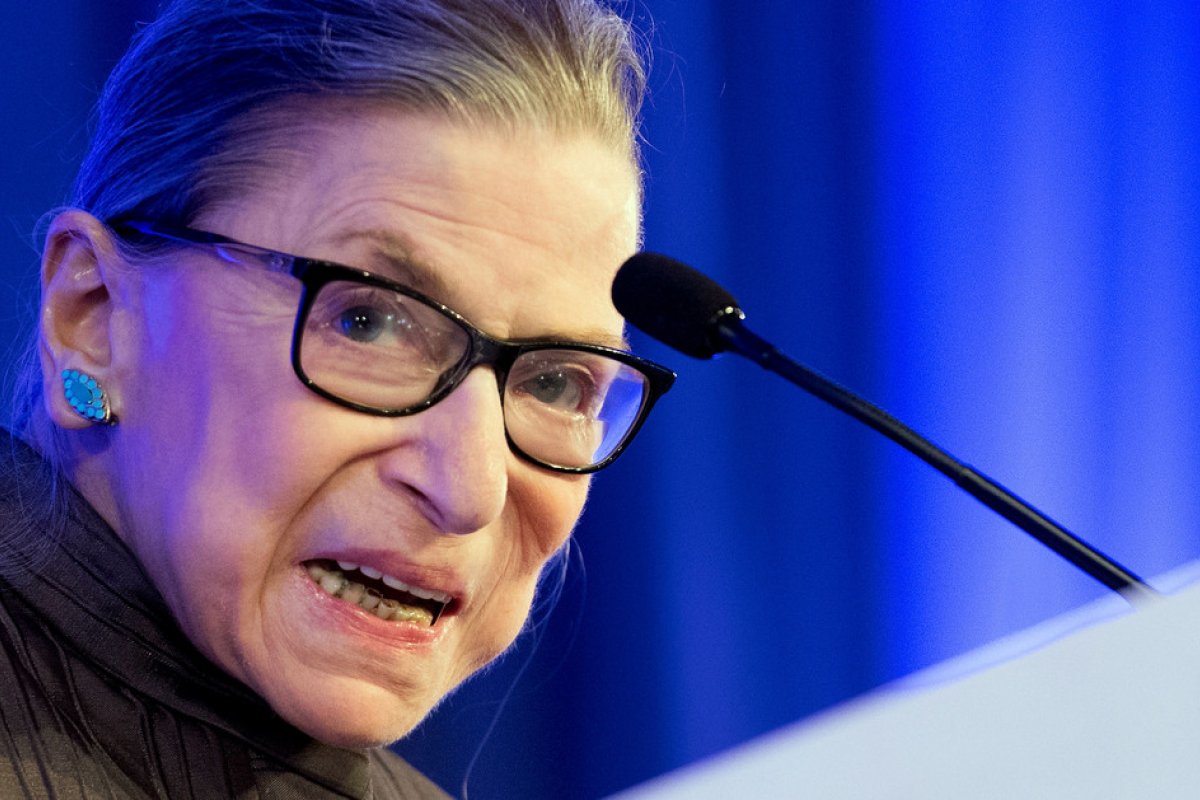 Juíza progressista da Suprema Corte dos EUA volta a ser hospitalizada