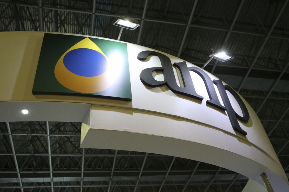 ANP aprova distribuição de R$ 470 mi em royalties  para educação e saúde