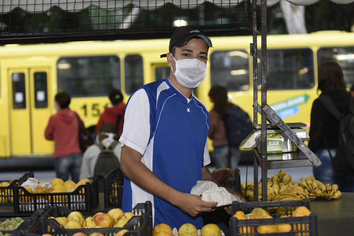 Número de desocupados durante a pandemia chega a 12,2 milhões