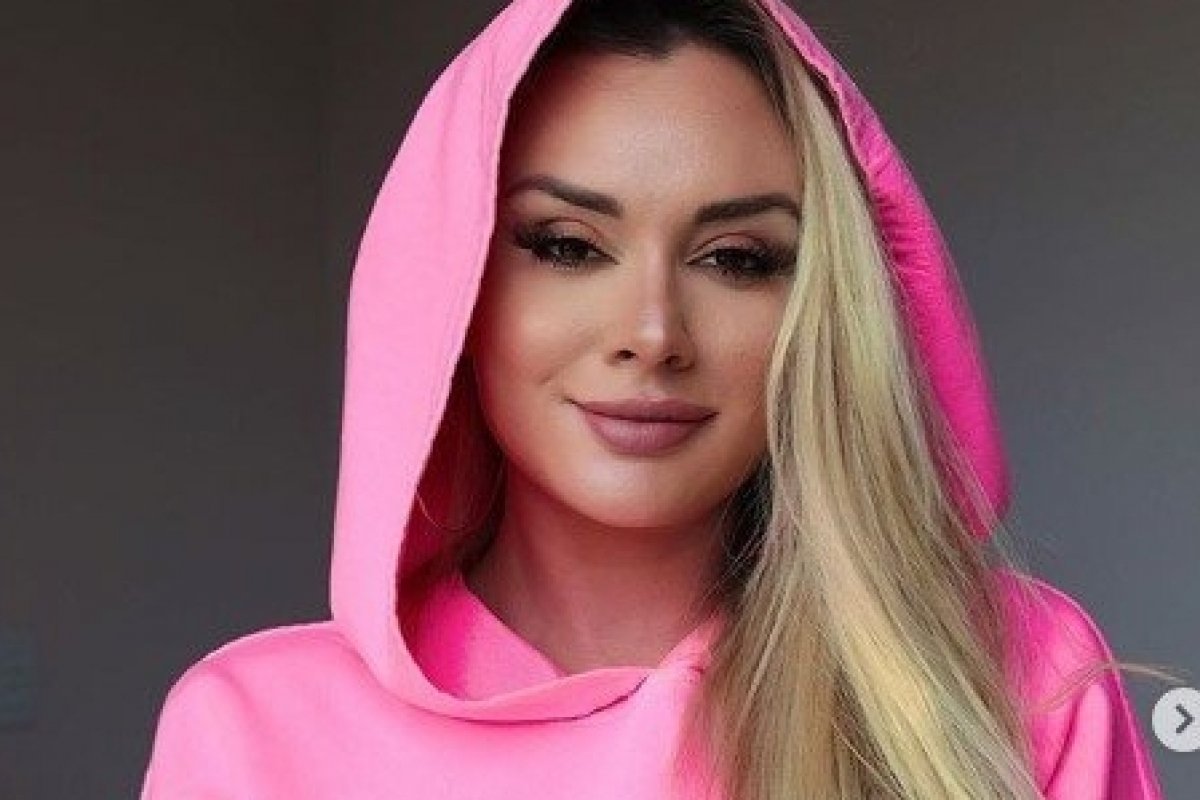 Juju Salimeni fala sobre depressão: "Eu não fazia nada com prazer e tinha um sono absurdo"