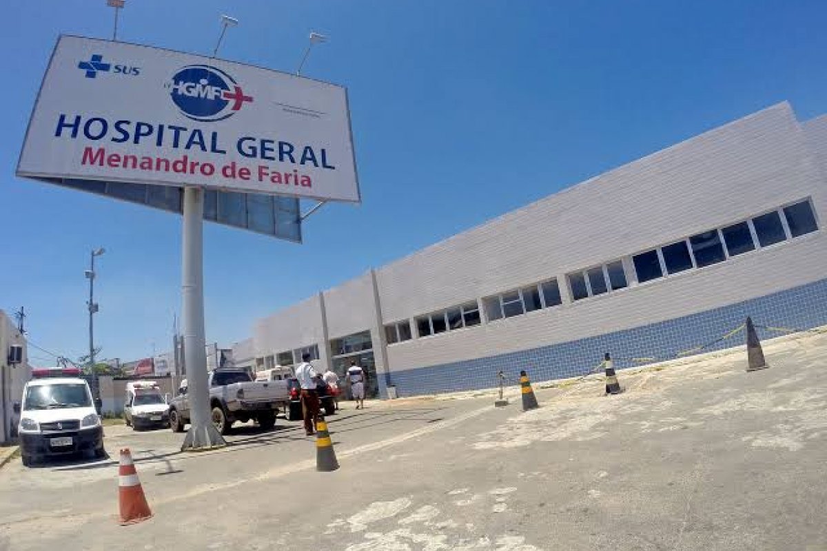 TCE/BA aprova contas do Hospital Menandro de Faria, mas multa gestores