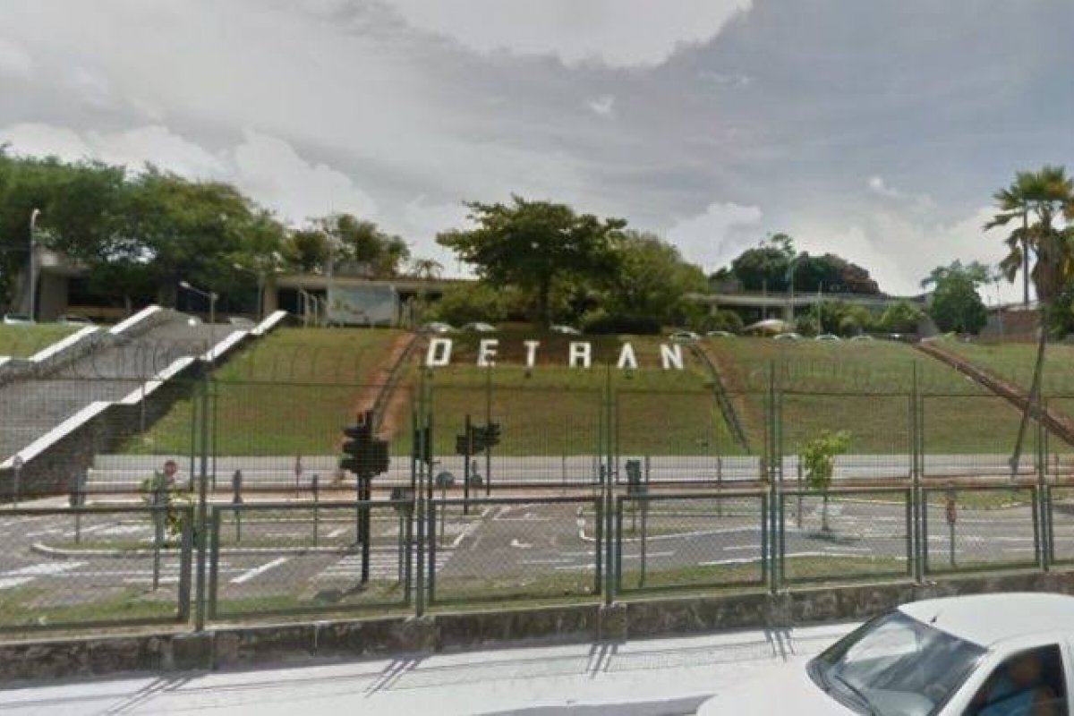 Detran-BA libera aulas e exames práticos para primeira habilitação