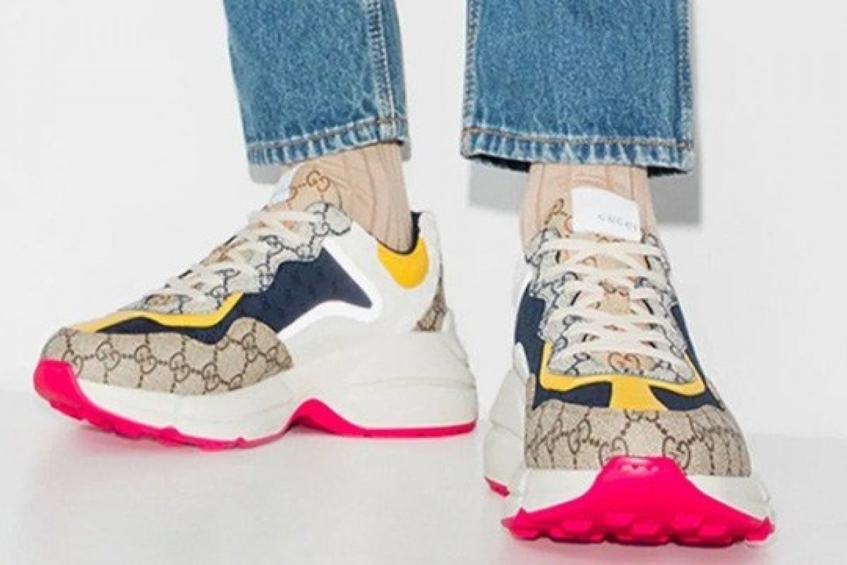 Gucci lança novo sneaker com estilo a dos famosos daddy