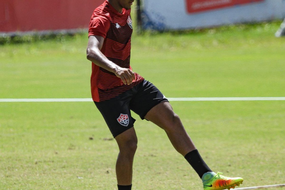 Vitória dá continuidade aos treinos visando estreia no Brasileirão