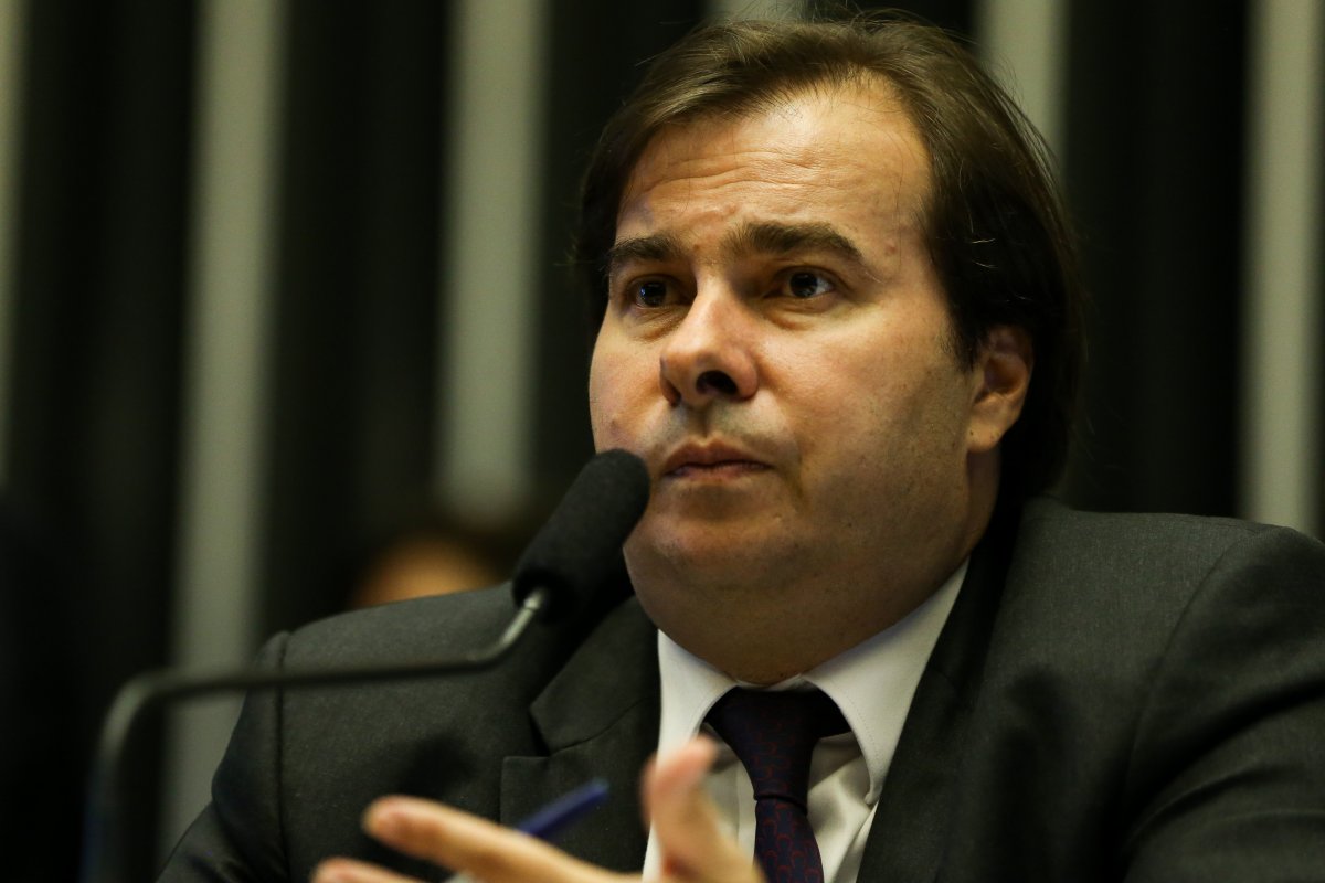 Em rede social, Rodrigo Maia lamenta explosão em Beirute, no Líbano