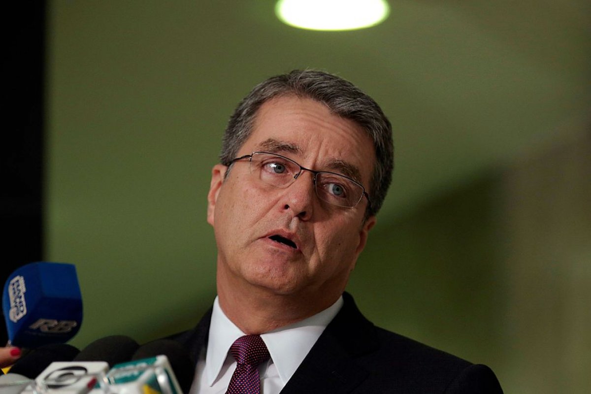 Diretor-geral da OMC afirma que queda do comércio global deve ficar em 13%