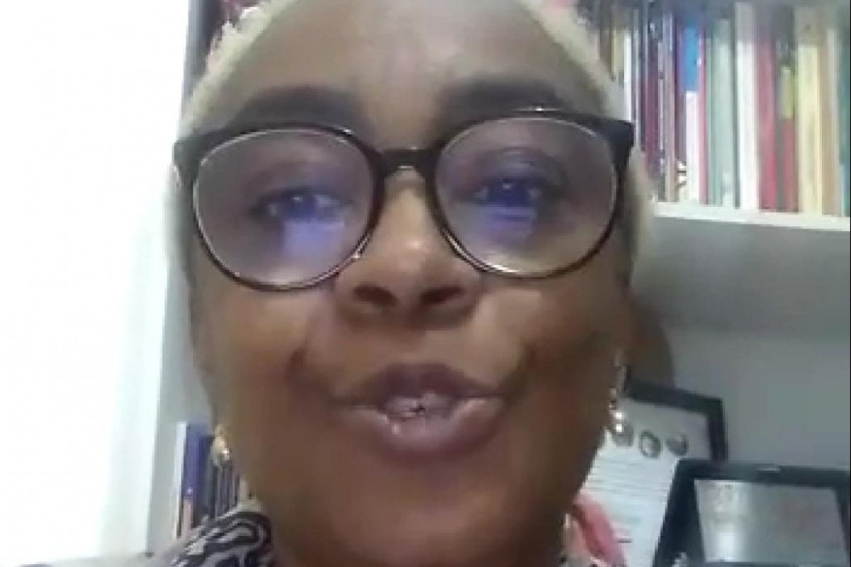 Vídeo: "Não podemos expor as crianças à morte", diz professora sobre volta as aulas sem vacina