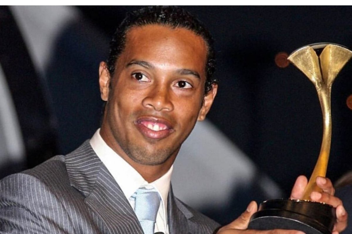 Nego do Borel faz homenagem a Ronaldinho Gaúcho e diz sentir saudades