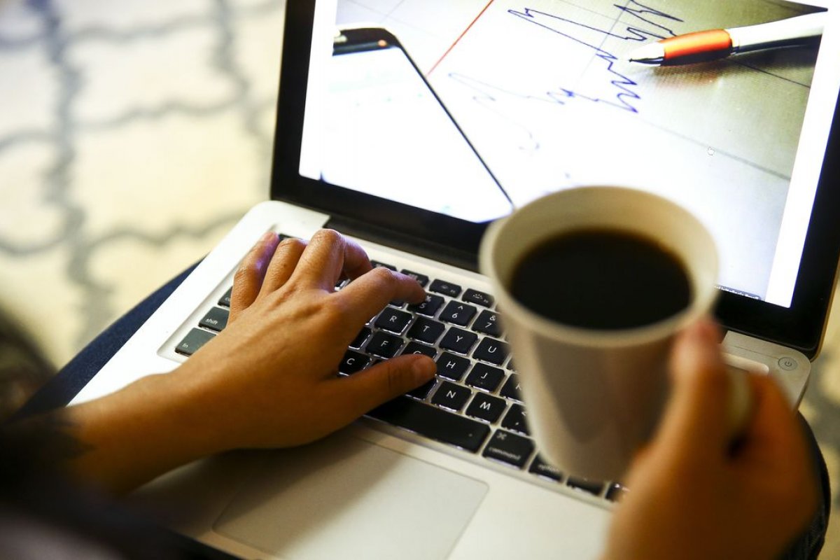 Setor público possui três vezes mais pessoas em trabalho remoto do que setor privado