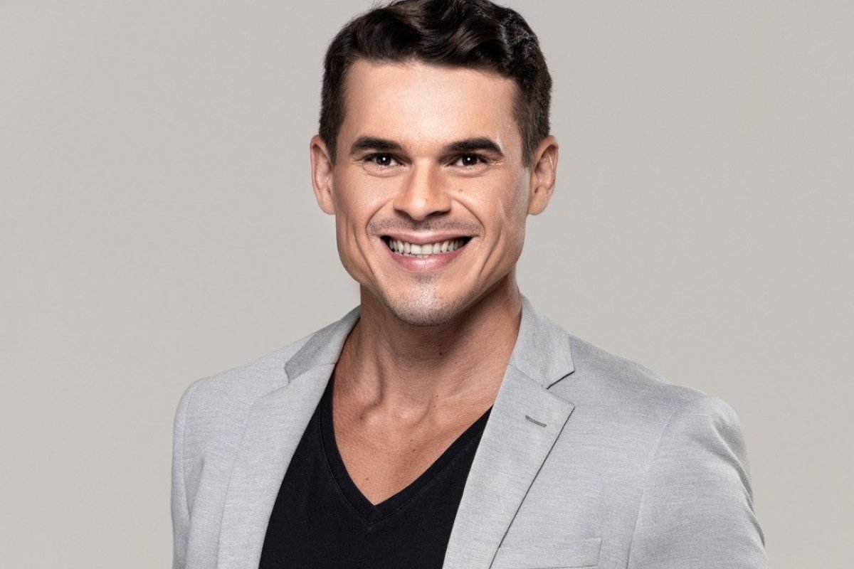 Dr. Diego Fernandes, famoso pelo excelente trabalho em harmonização facial, abre agenda para SP