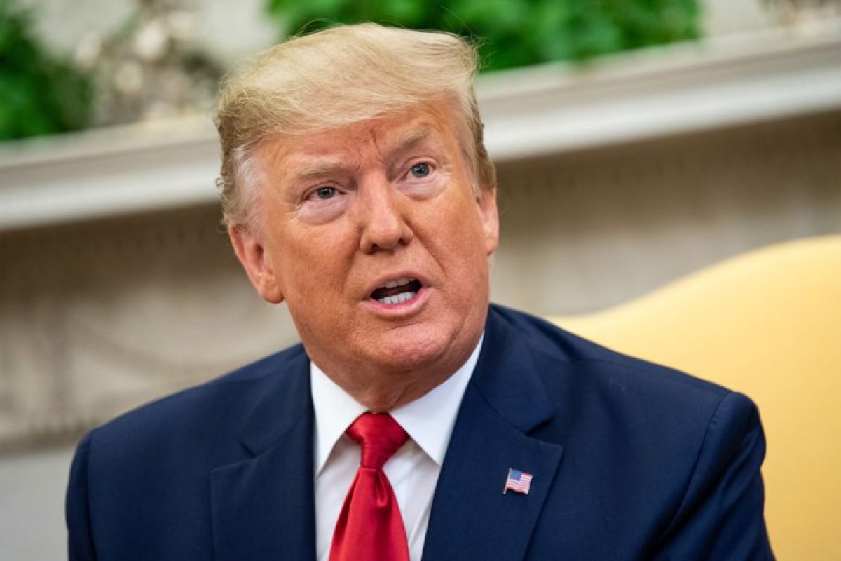 Donald Trump diz que navio norte-americano destruiu drone iraniano no estreito de Ormuz