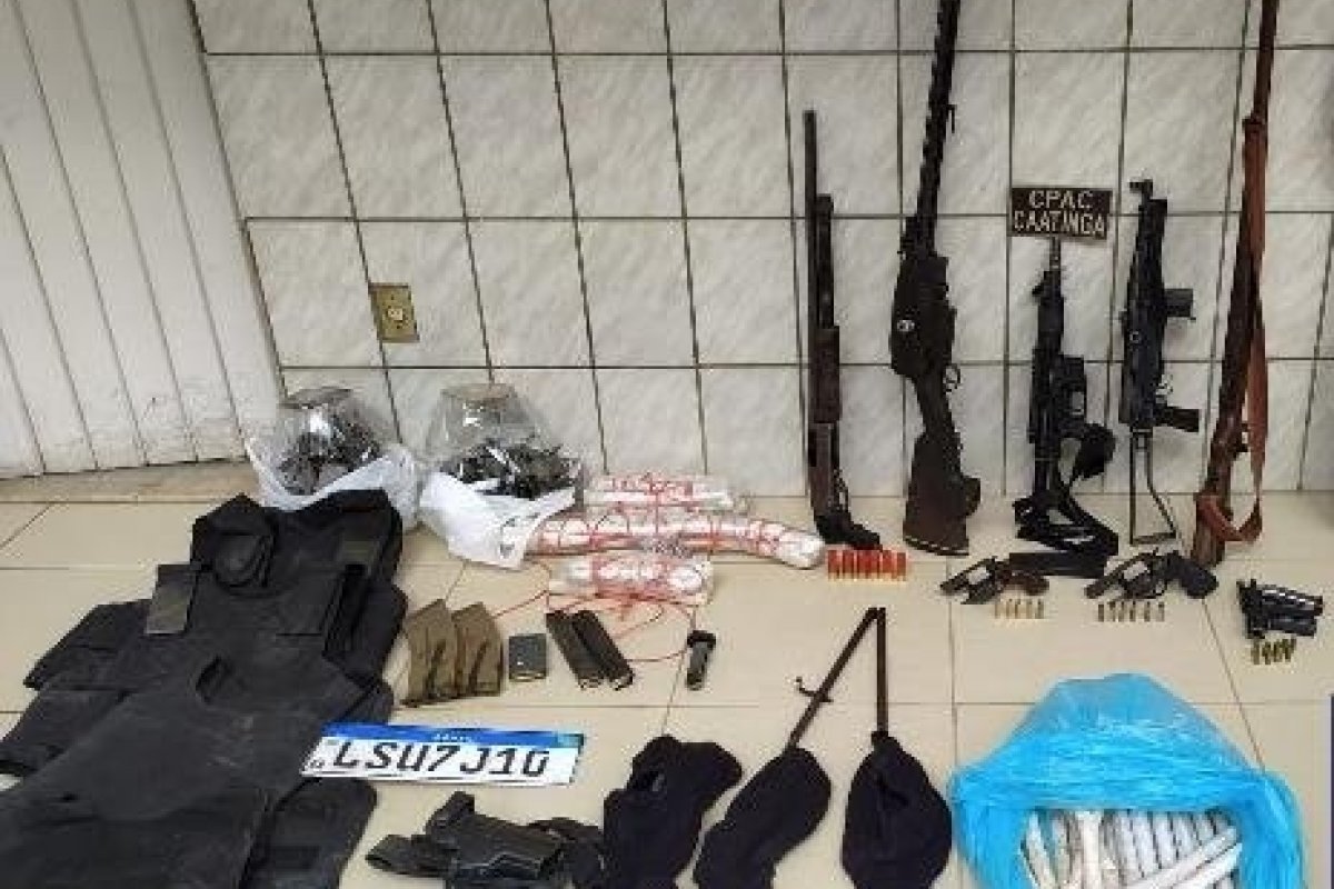 Operação conjunta da polícia apreende metralhadoras e explosivos com grupo suspeito de roubar bancos