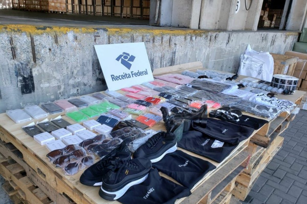 Receita Federal apreende mais de 21 toneladas de produtos falsificado