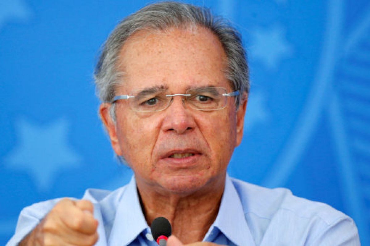 Governo deve anunciar até quatro "grandes privatizações", diz Guedes